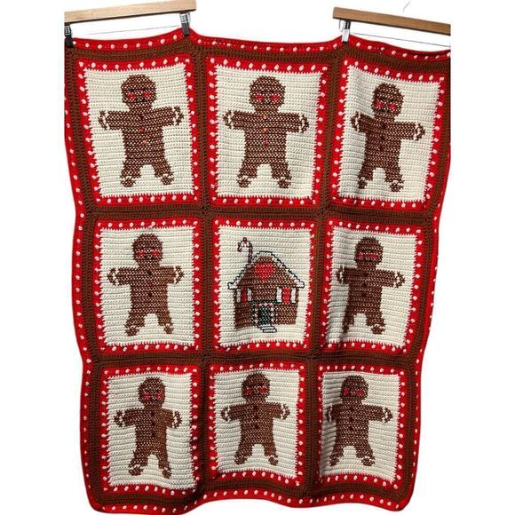 Christmas Gingerbread Knit Blanket - Picture 1 of 8